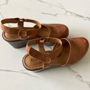 b.o.c. Brown Sandals with Ankle Strap and Cushioned Footbed